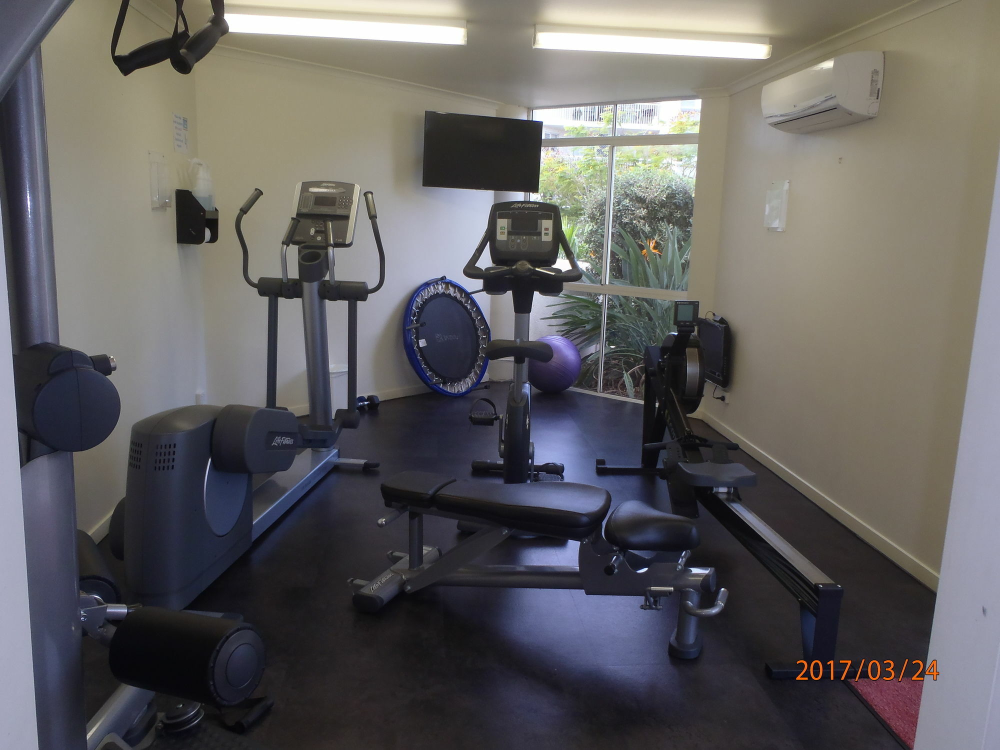 Moorings Beach Resort Caloundra Kültér fotó